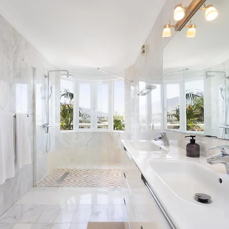 Prime Penthouse Rosaleda Appartamento