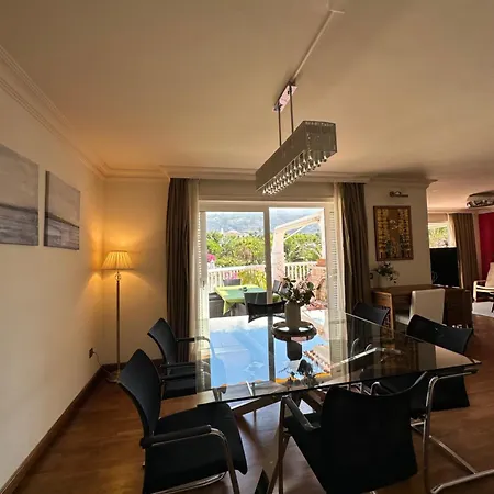 Prime Penthouse Rosaleda
