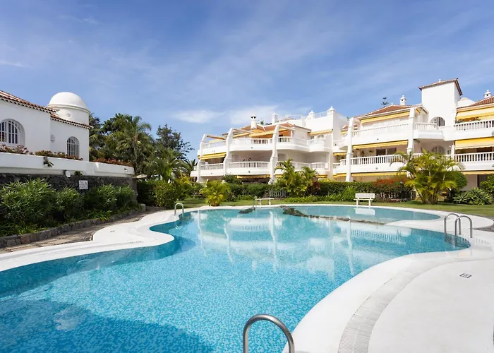 Prime Penthouse Rosaleda דירה *